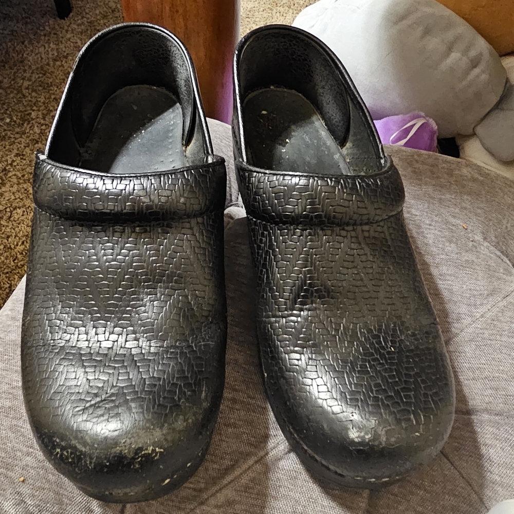 Clogs